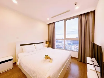带景观的两卧室公寓 — Celestia Residence At Vinhomes Central Park