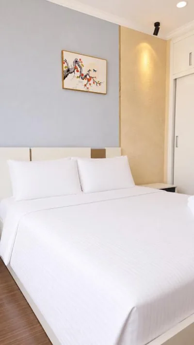 带阳台的两卧室豪华公寓 — Celestia Residence At Vinhomes Central Park